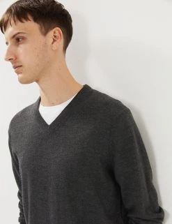 JAEGER Men's Jumpers Pure Merino Wool V-Neck Jumper